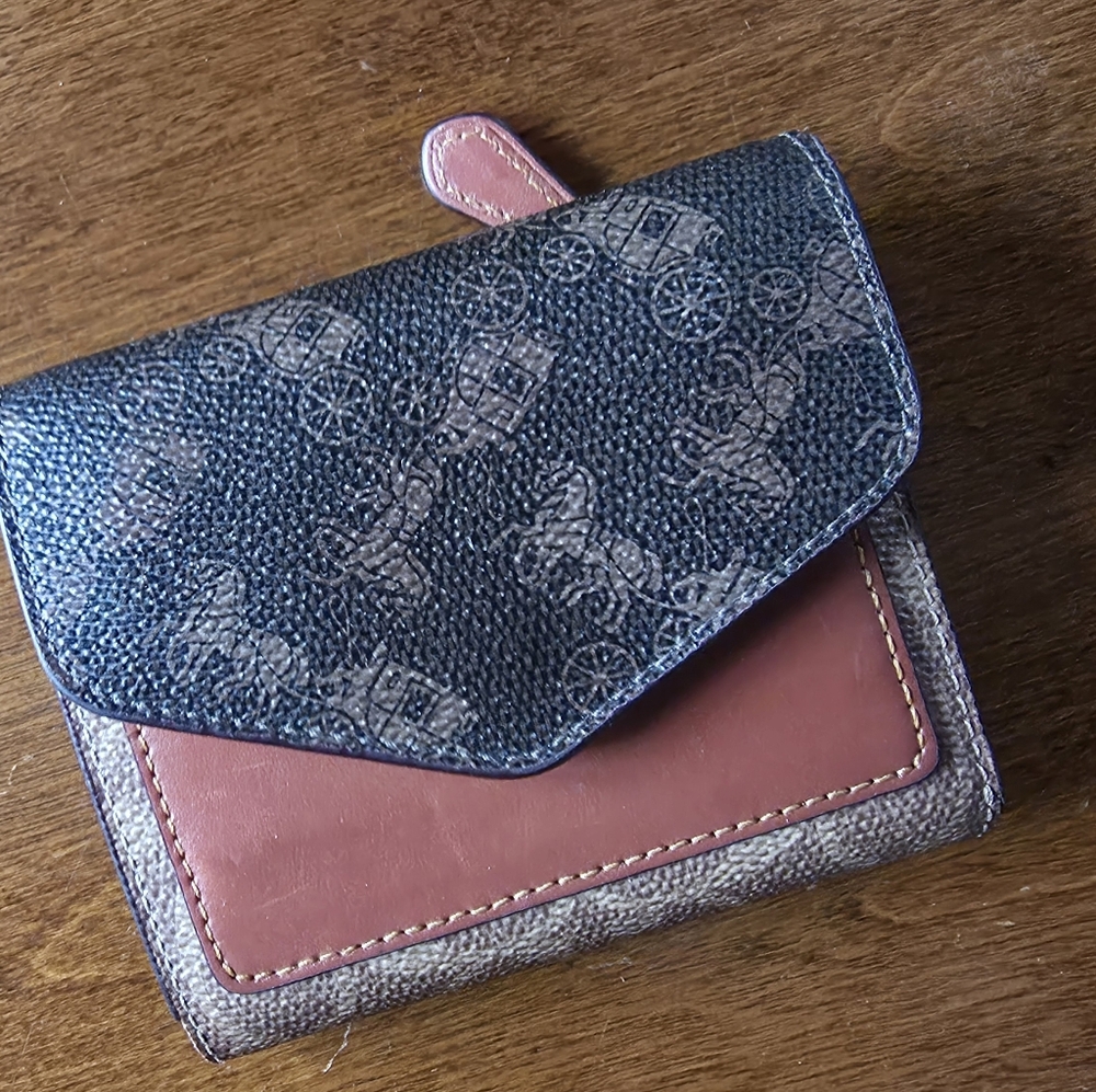 Coach Women's Wallet with Carriage Print